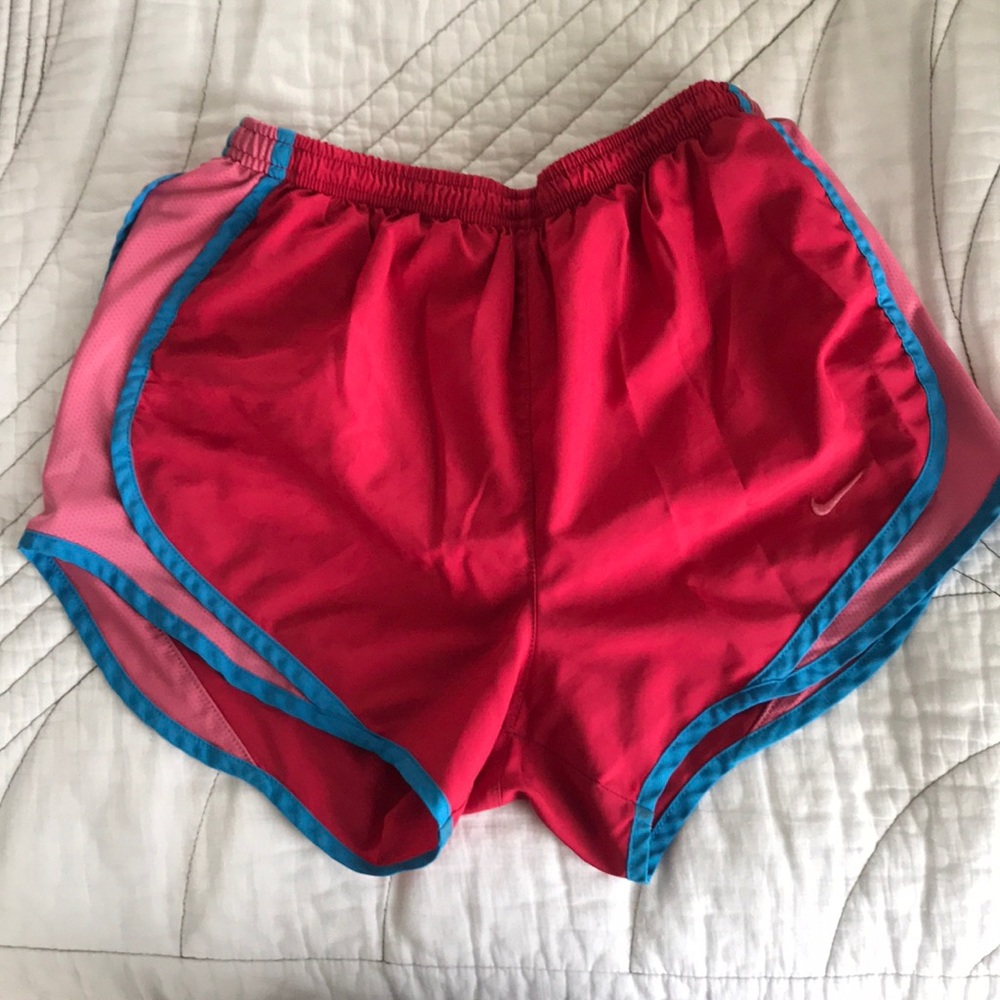 XS Nike Shorts Fushia